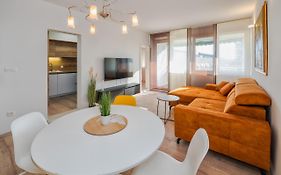 Spinut Sunset Apartment With Sea View Balcony